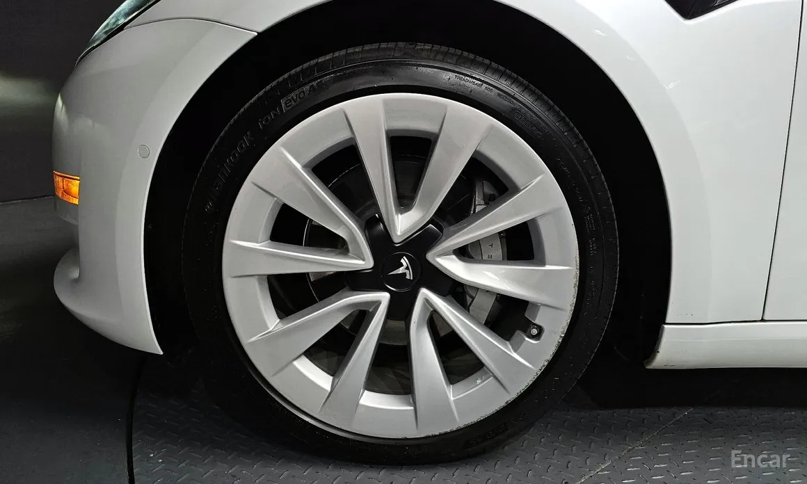 Фото 5 - Tesla Model 3