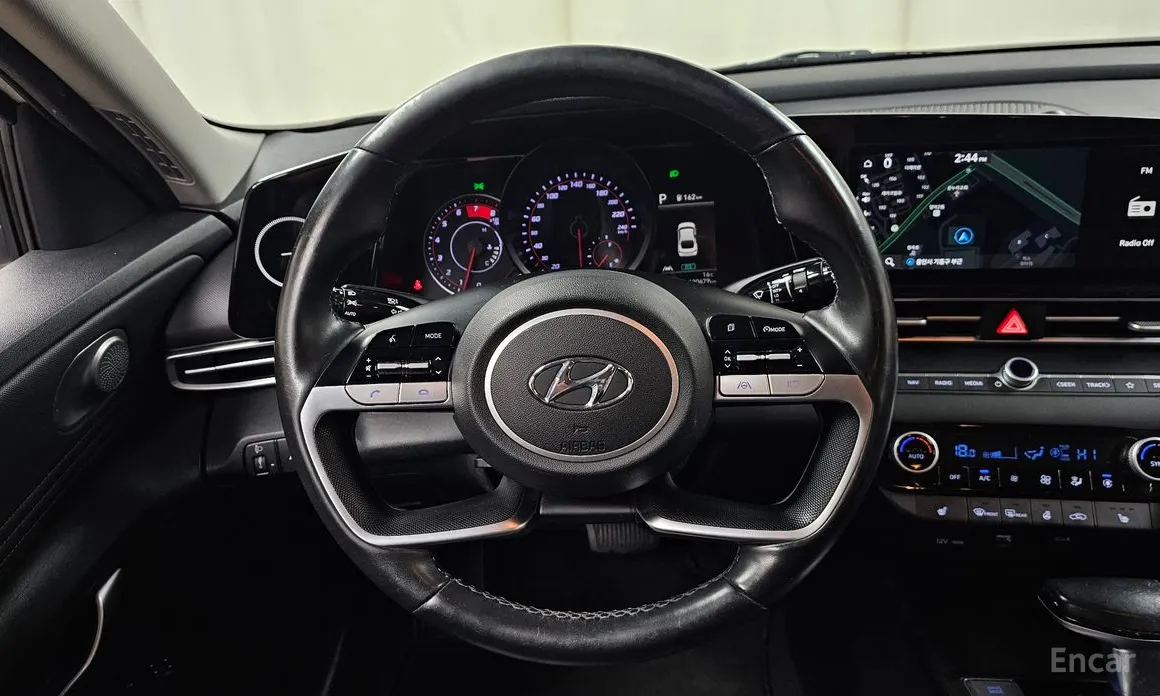 Фото 13 - Hyundai Avante