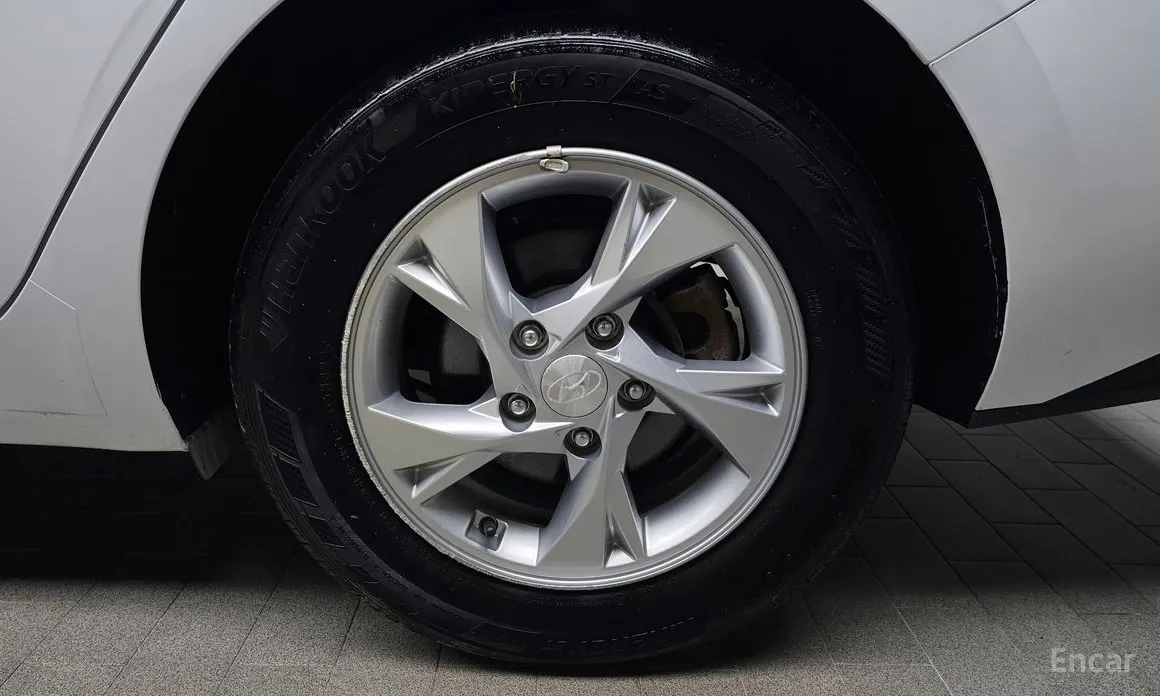 Фото 5 - Hyundai Avante