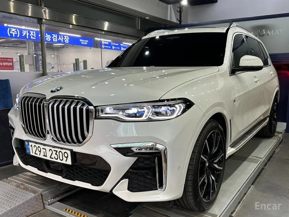 Фото 1 - BMW X7
