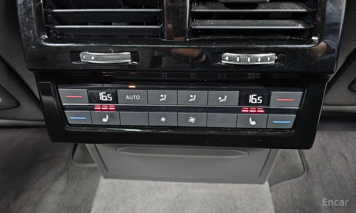 Фото 18 - Volkswagen Touareg