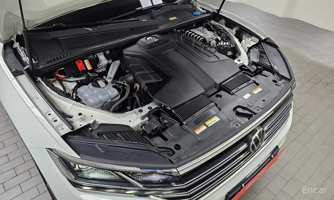 Фото 6 - Volkswagen Touareg