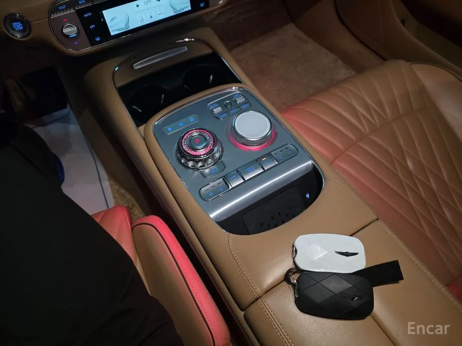 Фото 11 - Genesis G90