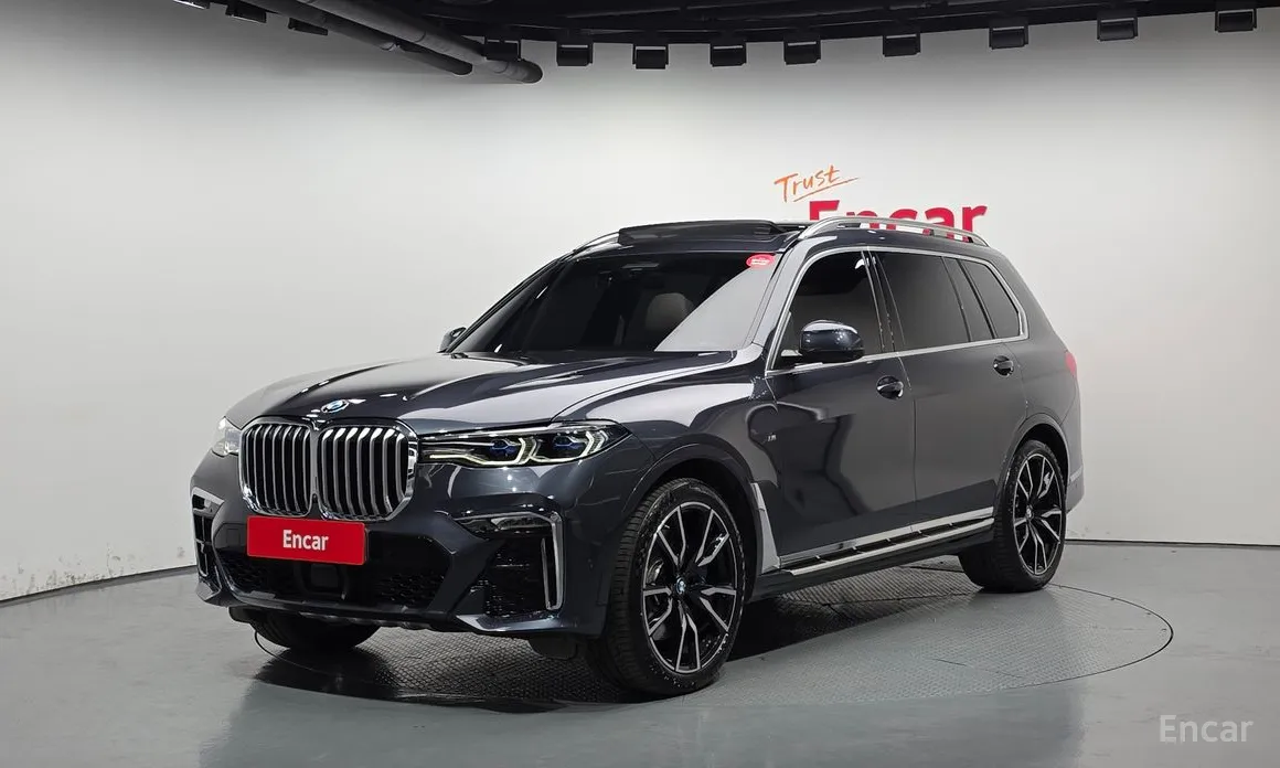 Photo 1 - BMW X7