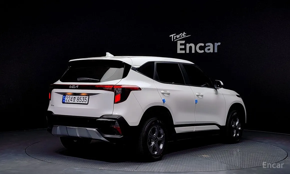 Фото 2 - Kia Seltos