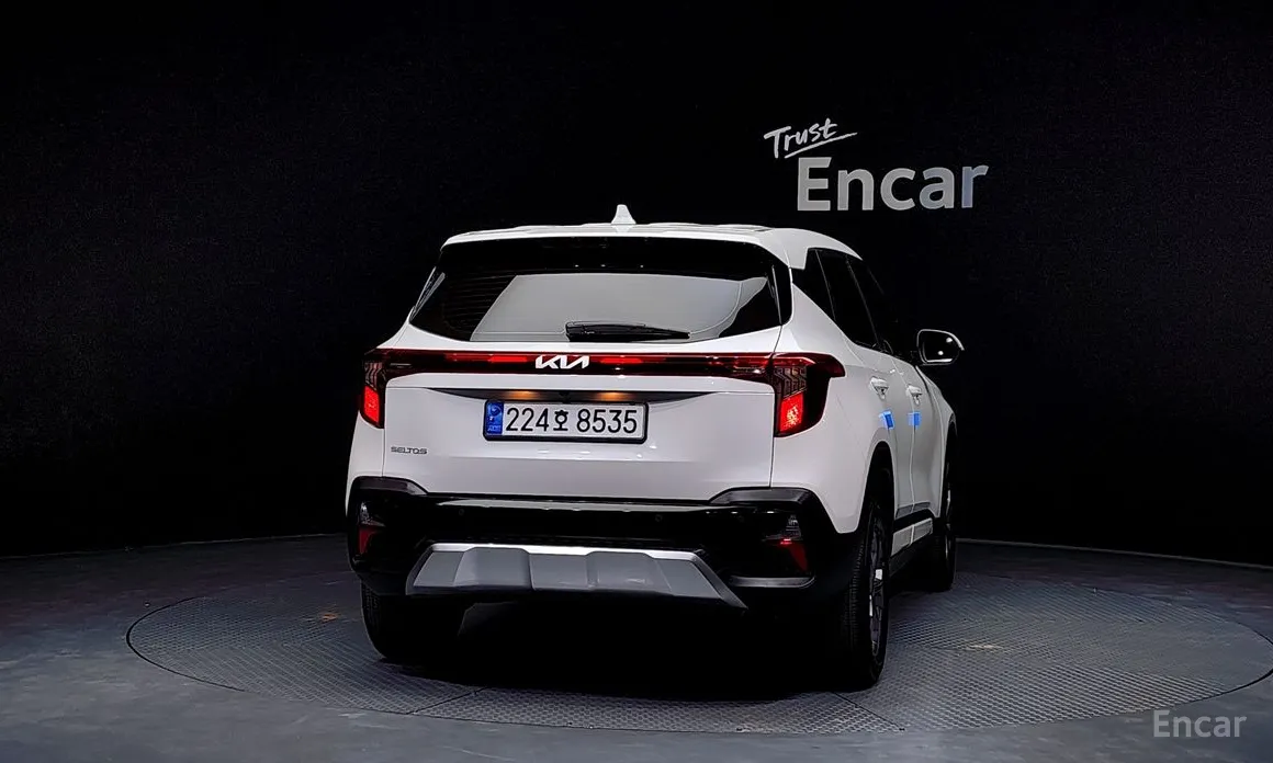 Фото 4 - Kia Seltos