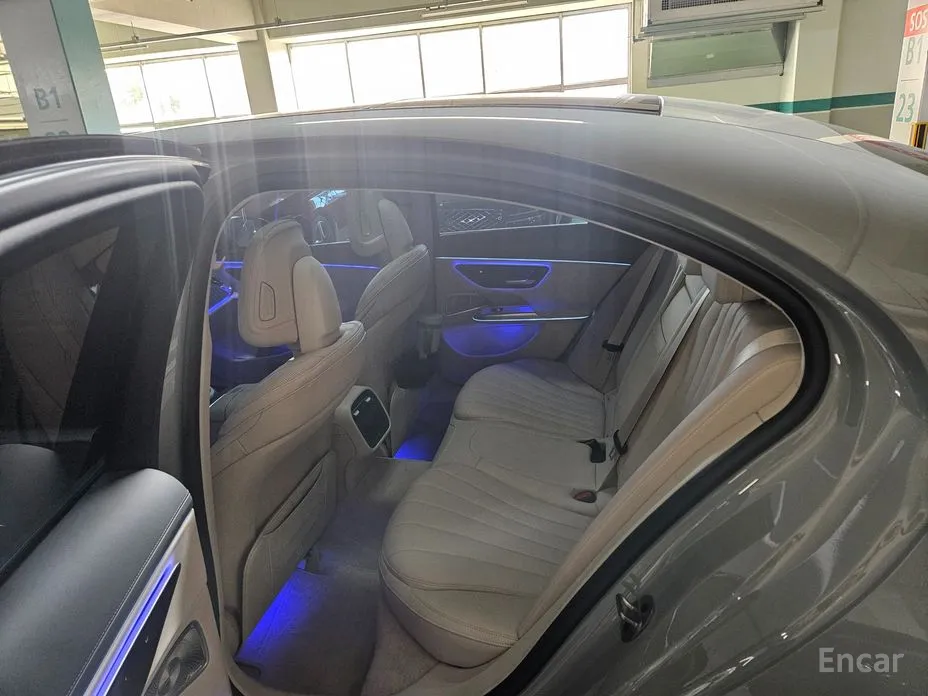 Фото 11 - Mercedes-Benz E-Class