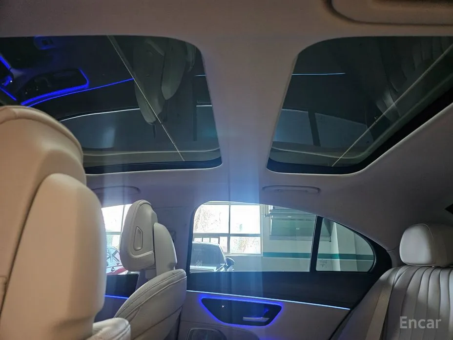 Фото 9 - Mercedes-Benz E-Class