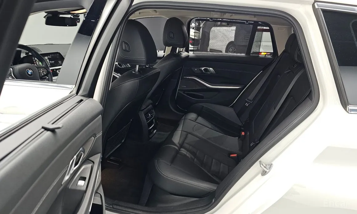 Фото 11 - BMW 3 Series