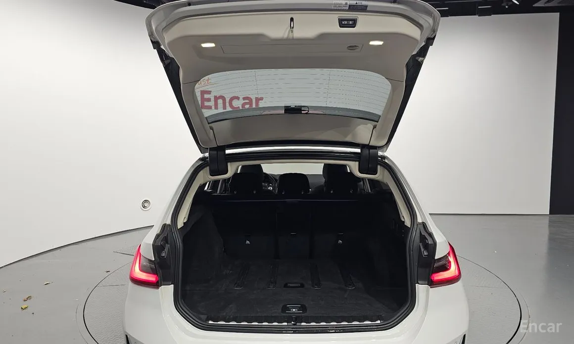 Фото 20 - BMW 3 Series