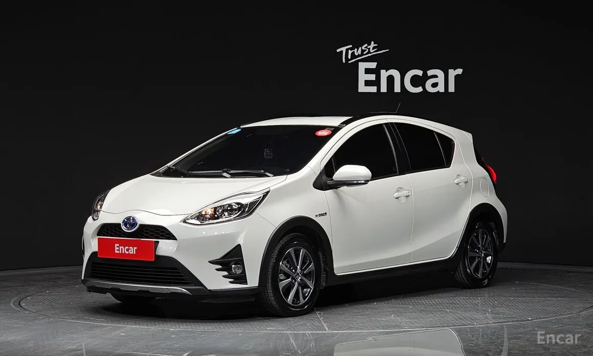 Фото 1 - Toyota Prius