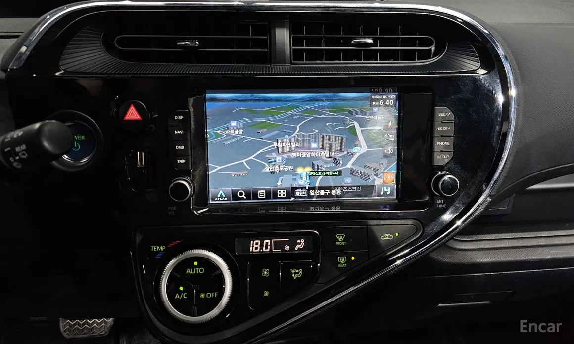 Фото 14 - Toyota Prius