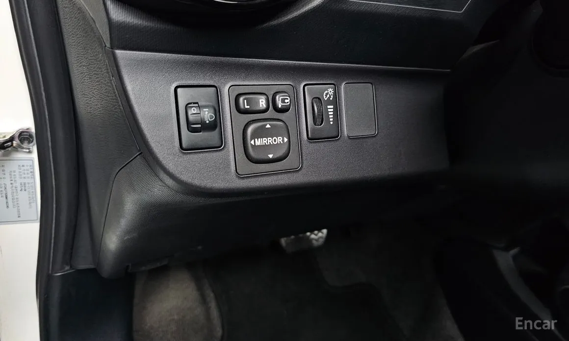 Фото 17 - Toyota Prius