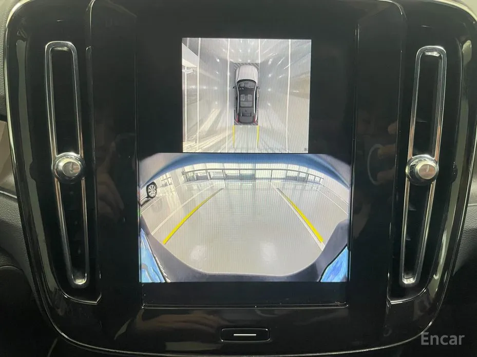 Фото 18 - Volvo C40