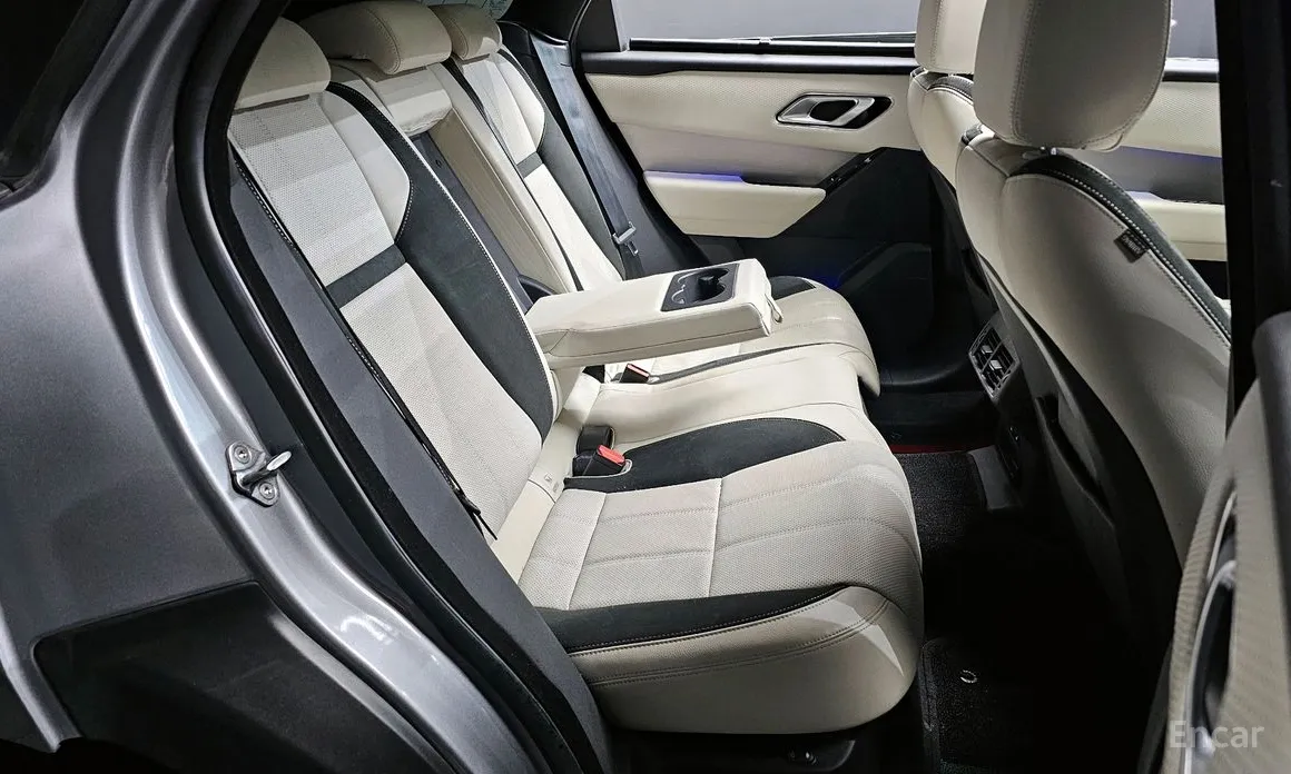 Фото 12 - Land Rover Range Rover Velar