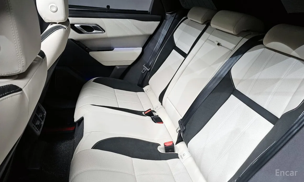 Фото 13 - Land Rover Range Rover Velar