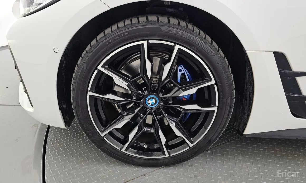 Фото 5 - BMW i4