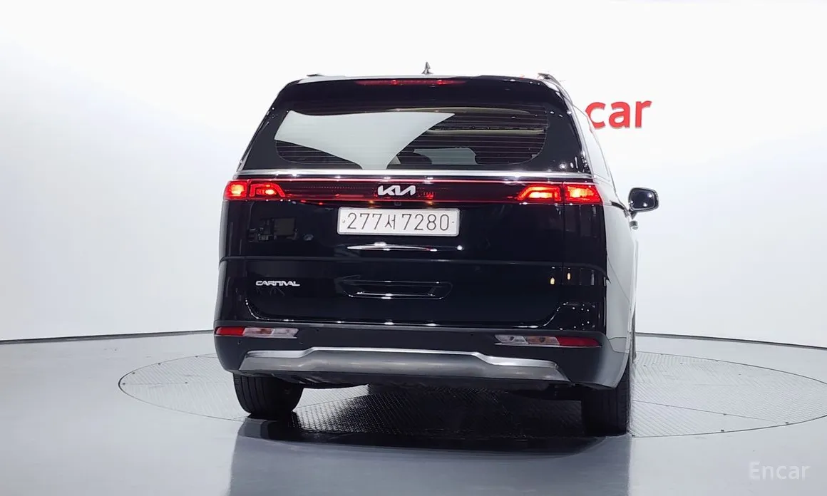 Фото 4 - Kia Carnival