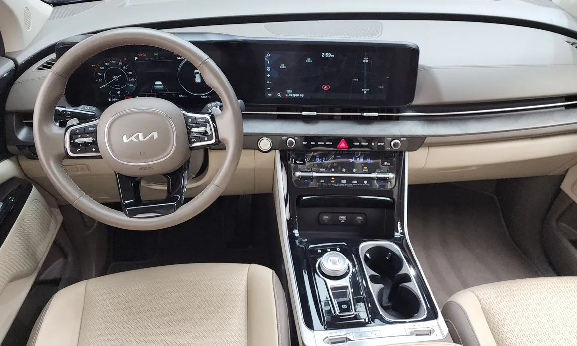 Фото 7 - Kia Carnival