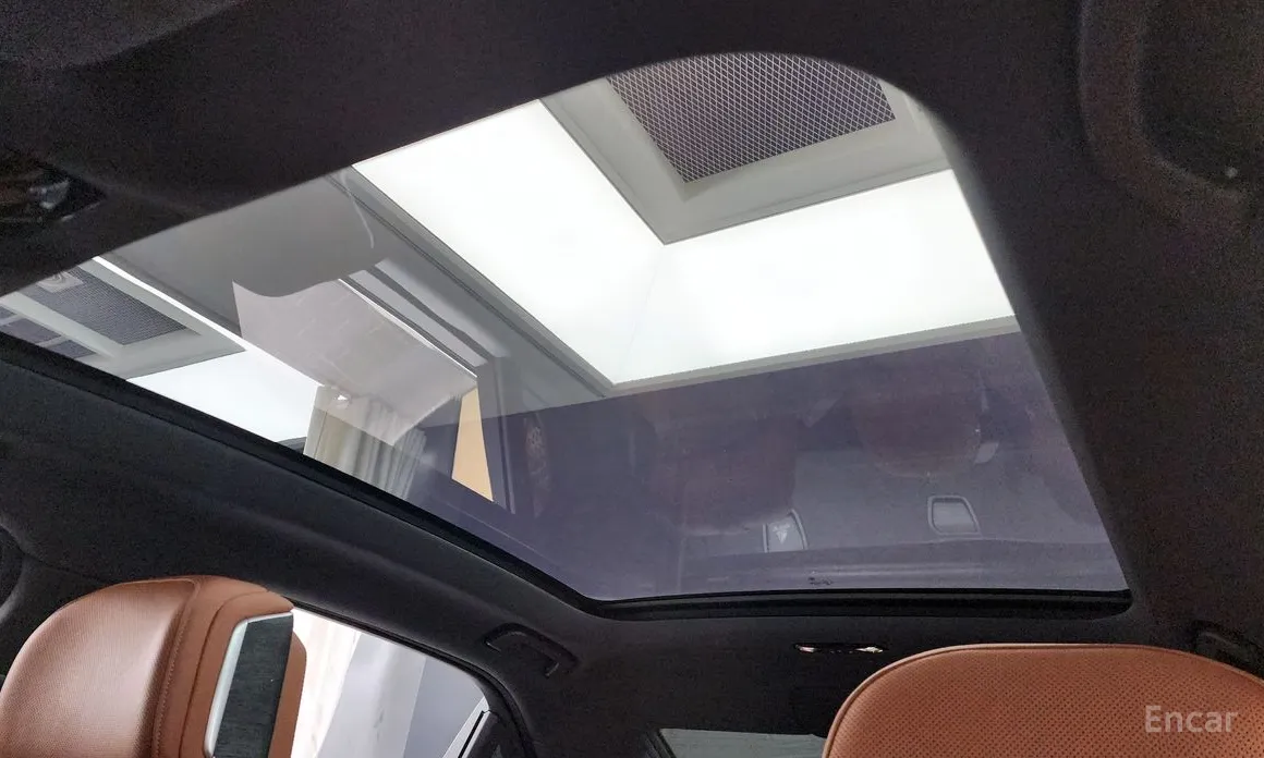 Фото 18 - BMW 7 Series