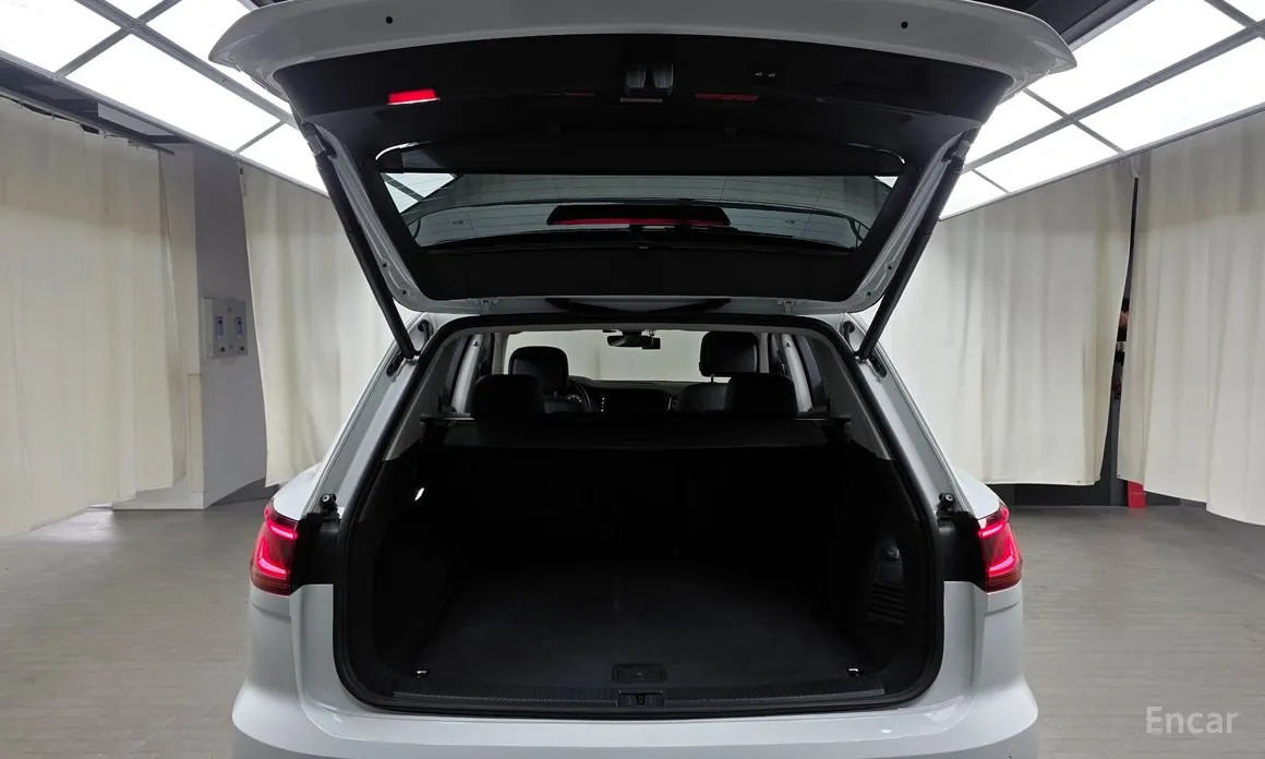 Фото 20 - Volkswagen Touareg