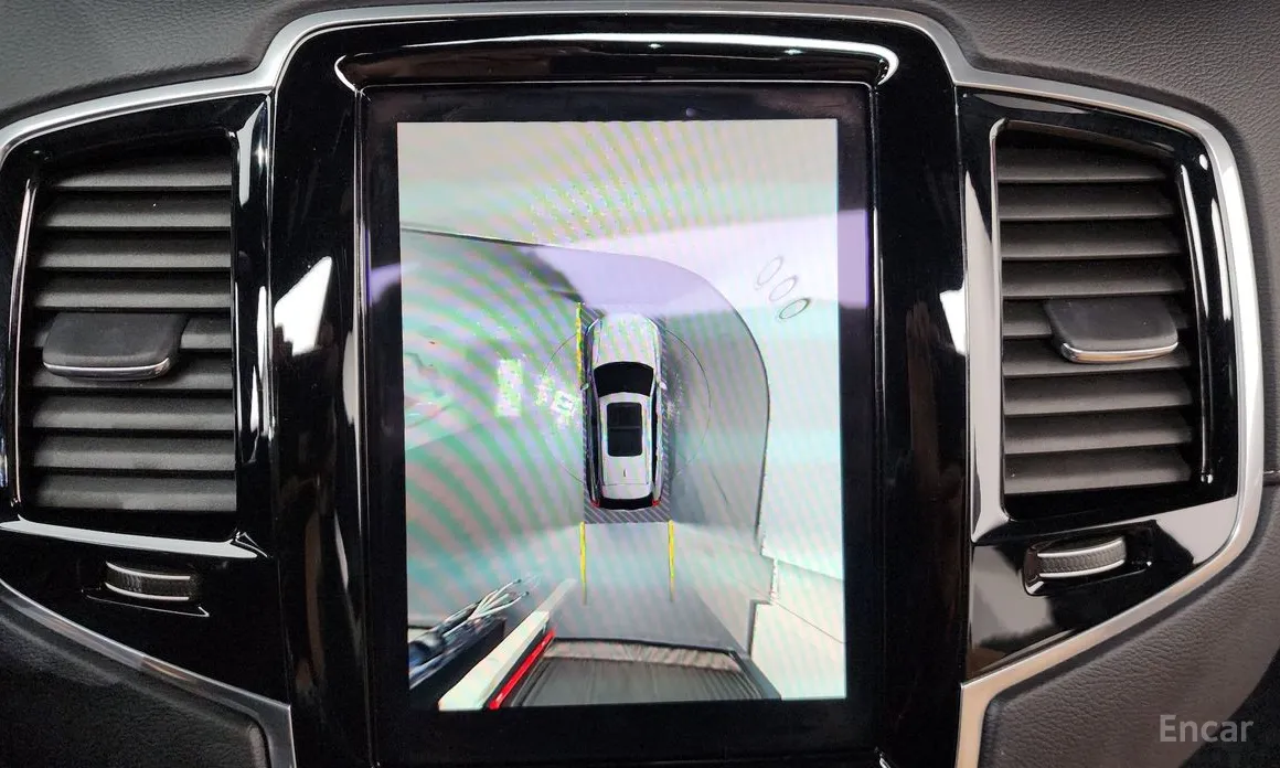 Фото 15 - Volvo XC90