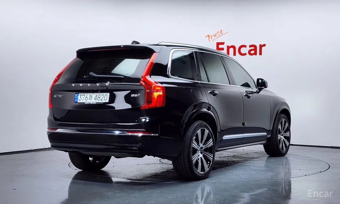 Фото 2 - Volvo XC90