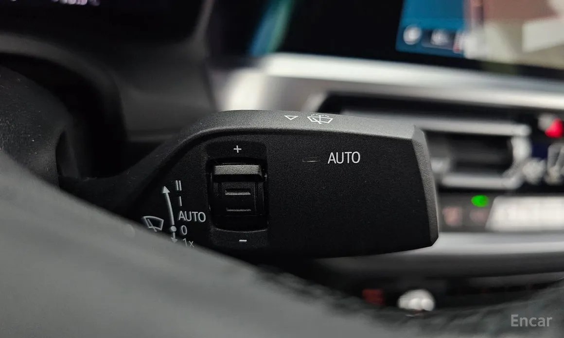 Фото 18 - BMW 3 Series