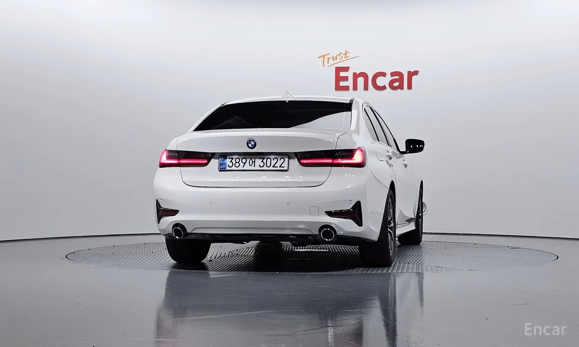 Фото 4 - BMW 3 Series