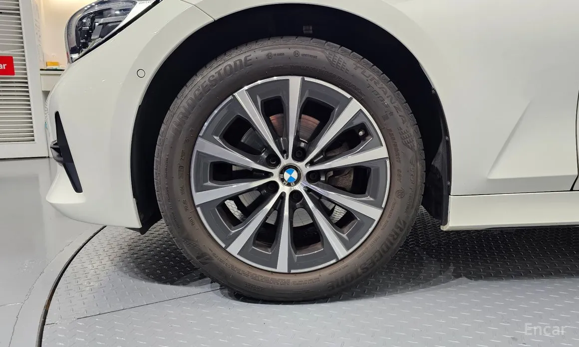 Фото 5 - BMW 3 Series