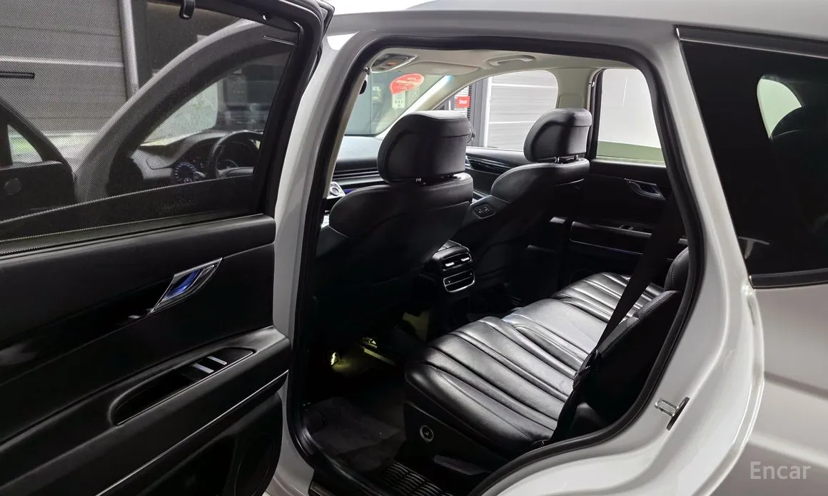 Фото 11 - Genesis GV80