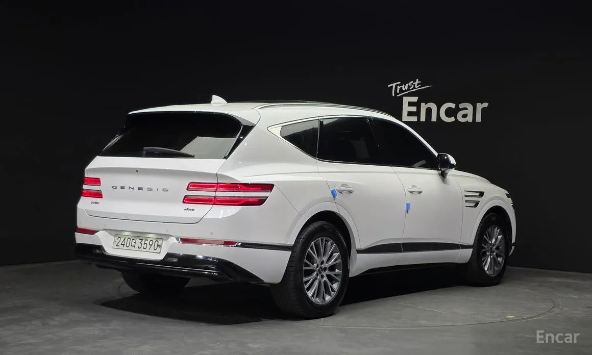 Фото 2 - Genesis GV80