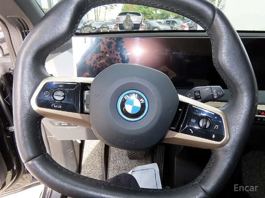 Фото 8 - BMW iX
