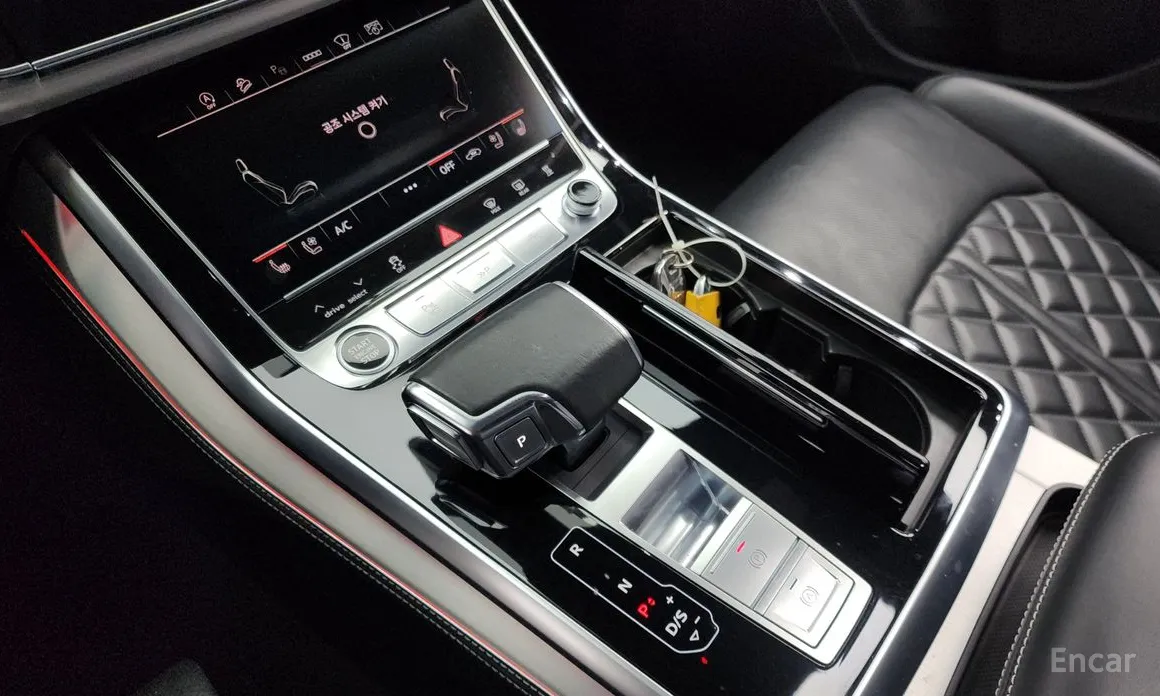 Фото 9 - Audi Q7