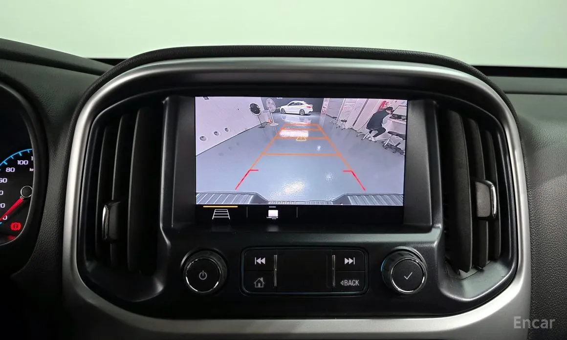 Фото 14 - Chevrolet Colorado