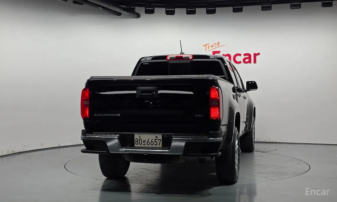 Фото 4 - Chevrolet Colorado