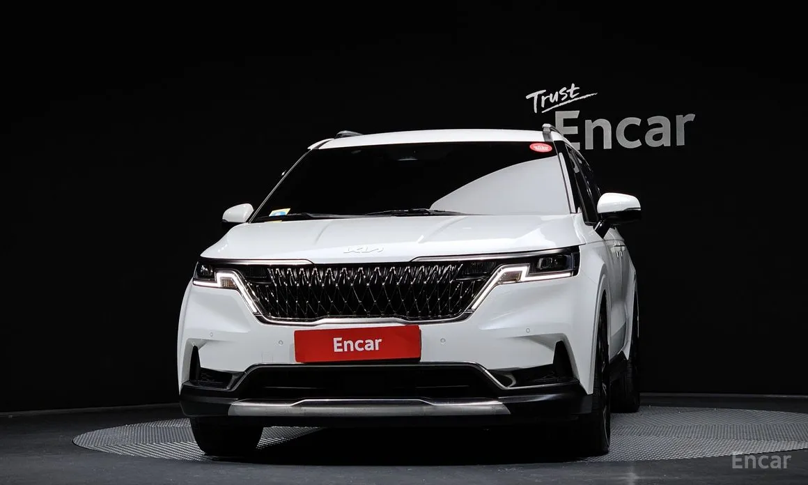 Фото 3 - Kia Carnival