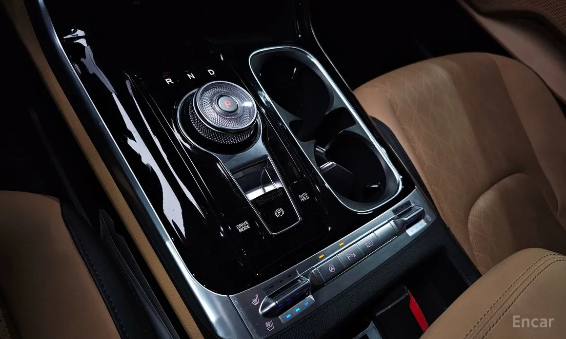 Фото 9 - Kia Carnival