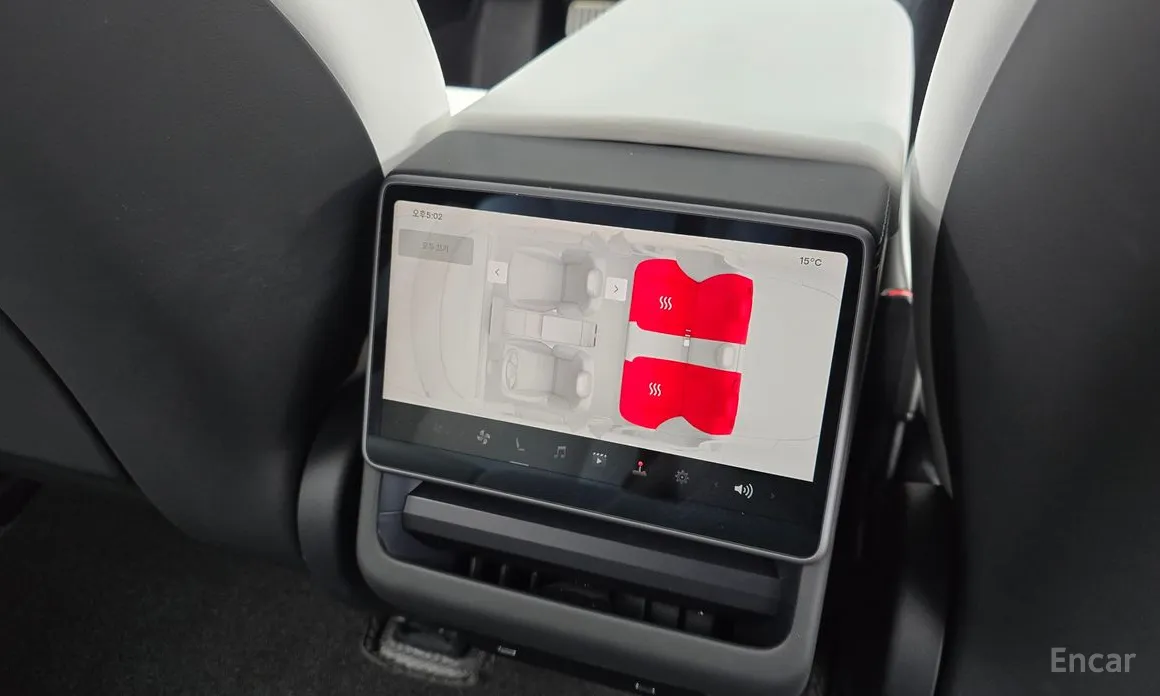 Фото 19 - Tesla Model 3