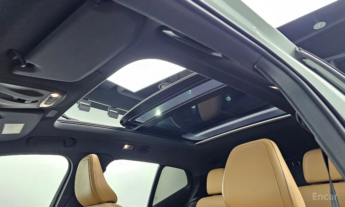 Фото 13 - Volvo XC40