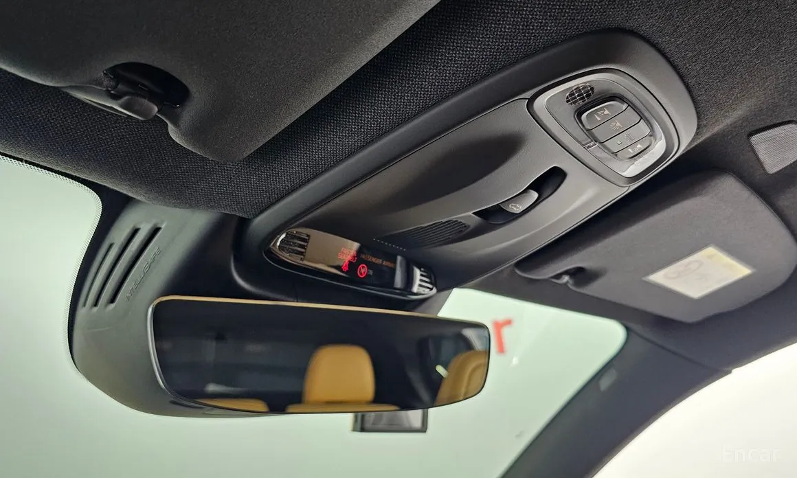 Фото 18 - Volvo XC40