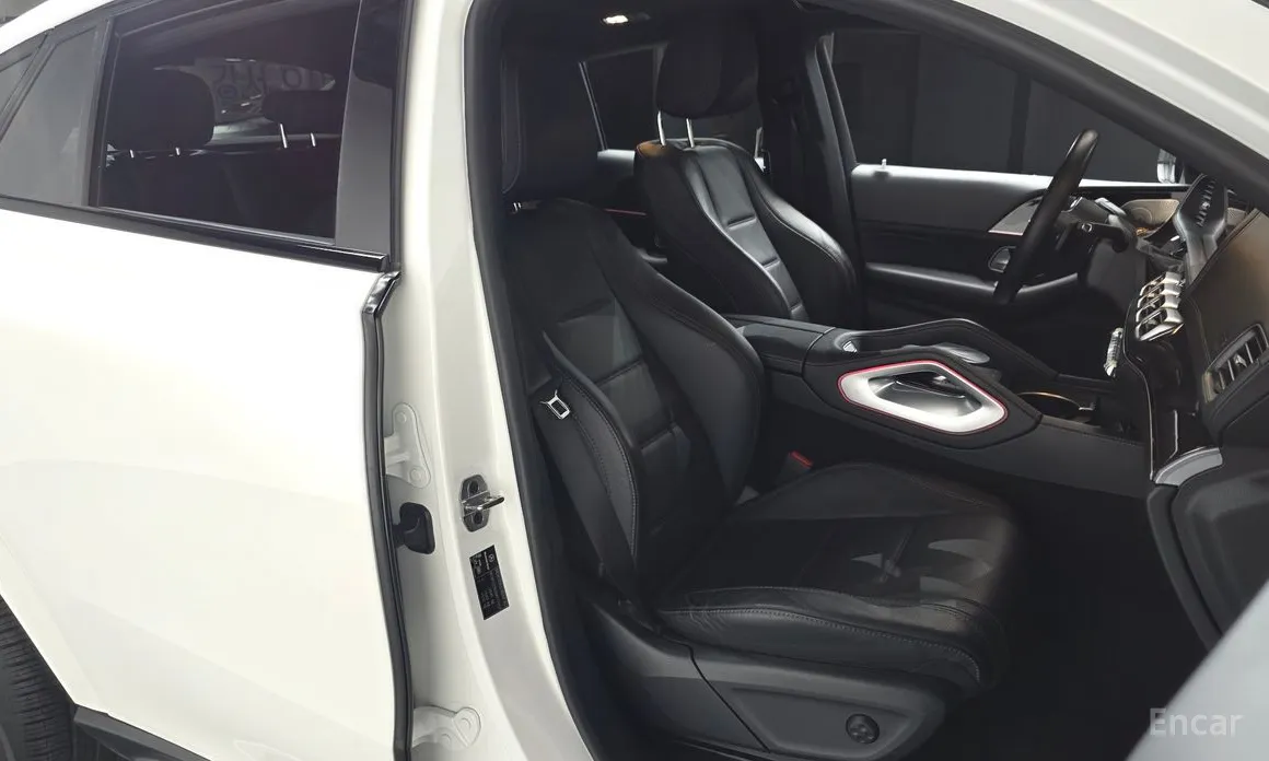 Фото 10 - Mercedes-Benz GLE-Class