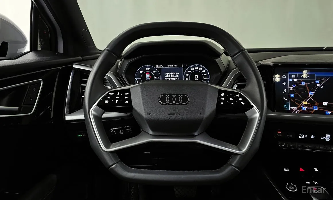 Фото 13 - Audi Q4 e-tron