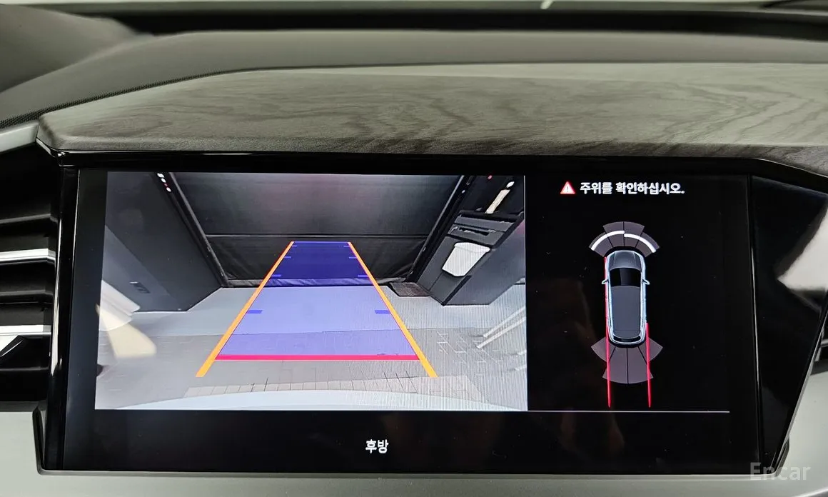 Фото 15 - Audi Q4 e-tron