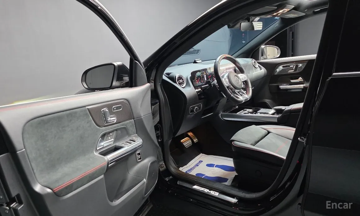 Фото 10 - Mercedes-Benz GLA-Class