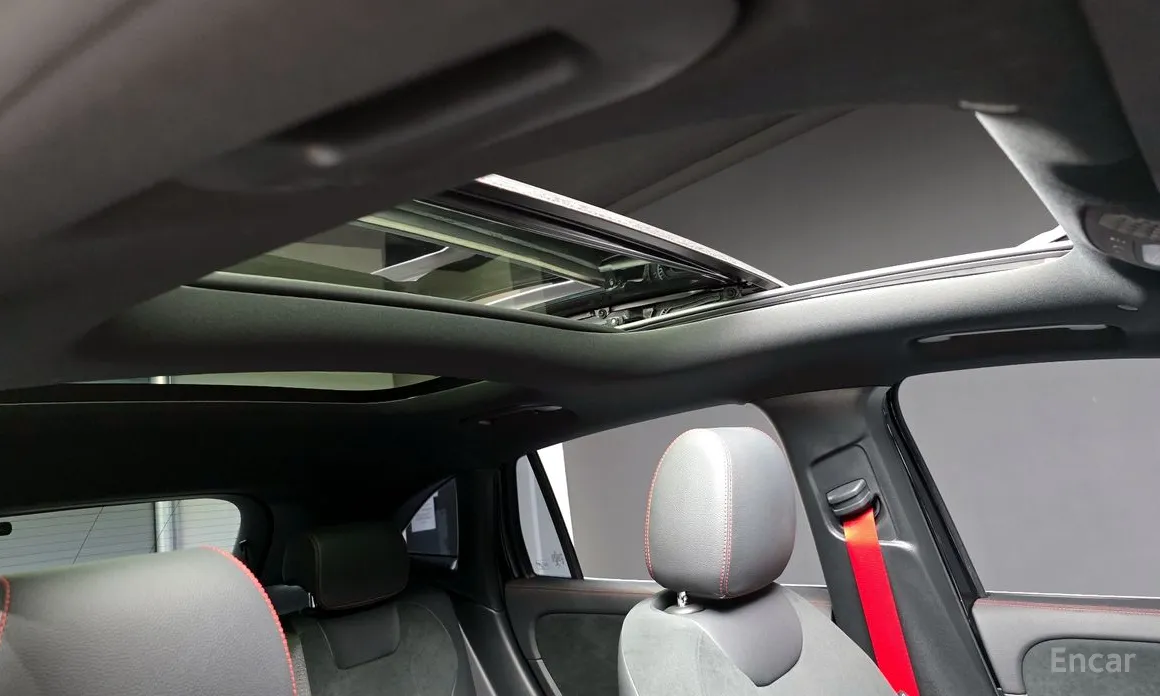 Фото 17 - Mercedes-Benz GLA-Class