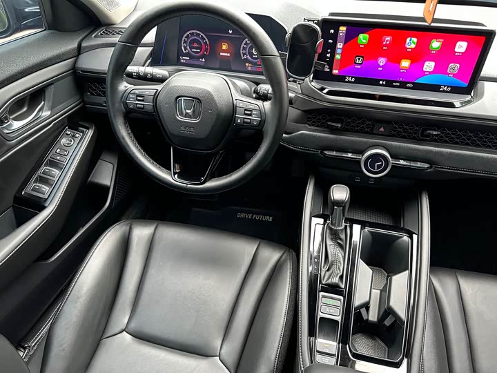 Фото 29 - Honda Accord