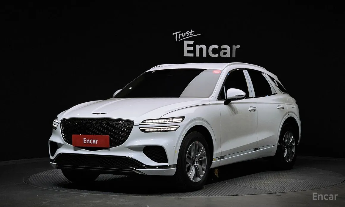 Фото 1 - Genesis GV70