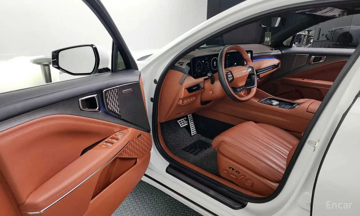 Фото 16 - Kia K8