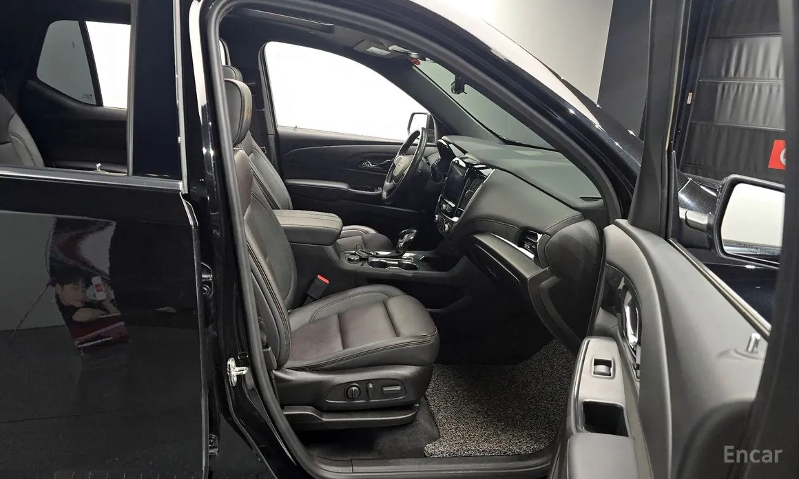 Фото 10 - Chevrolet Traverse